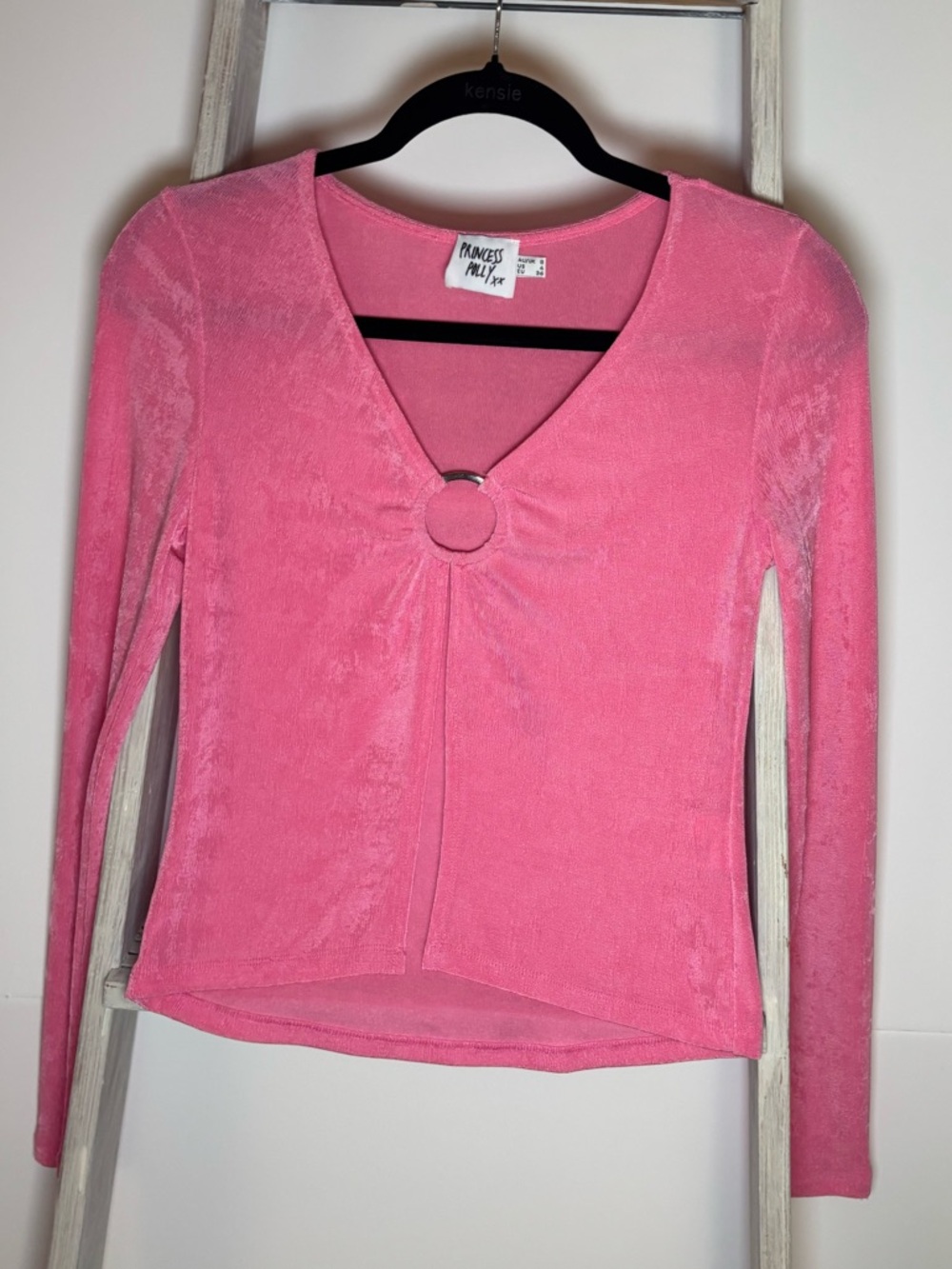 Princess Polly Sz 4 Long Sleeve V-Neck, Barbie core, Y2K, indie sleaze, 90s
